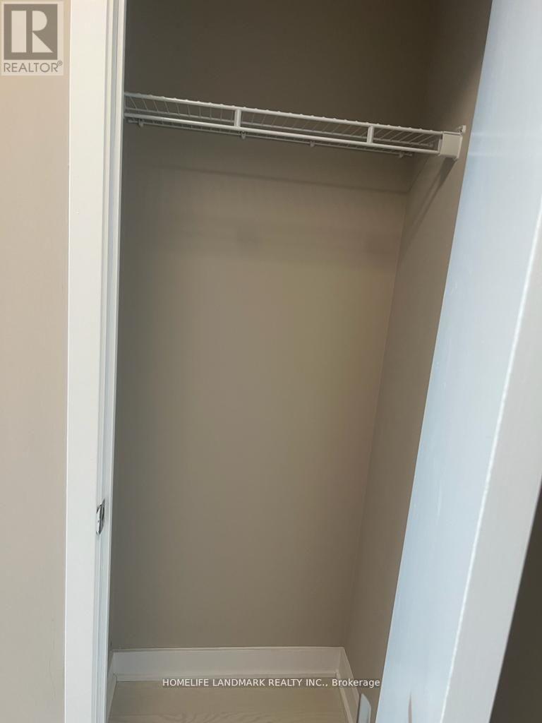 5605 - 3900 Confederation Parkway, Mississauga, Ontario  L5B 0M3 - Photo 8 - W12650244