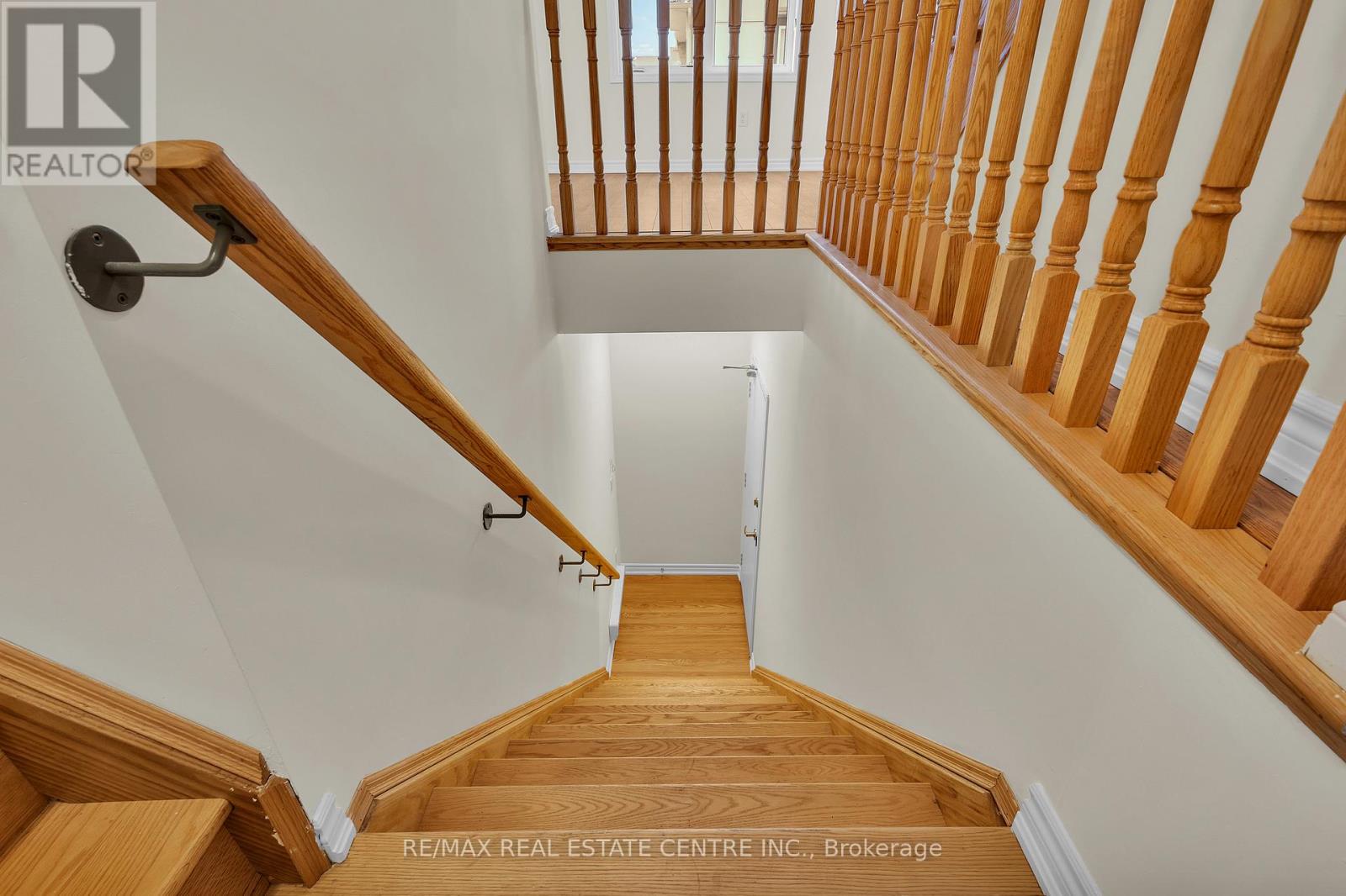 (G 32) 312 - 10 Halliford Place, Brampton, Ontario  L6P 0N5 - Photo 5 - W12650256