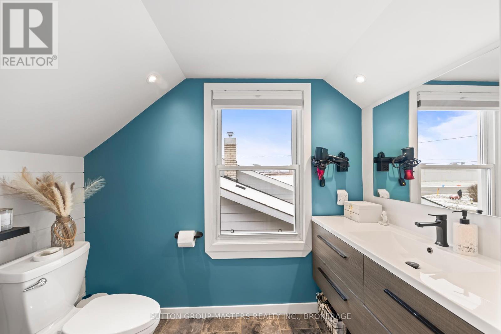 4 Bishop Street, Kingston, Ontario  K7M 3P4 - Photo 37 - X12650258