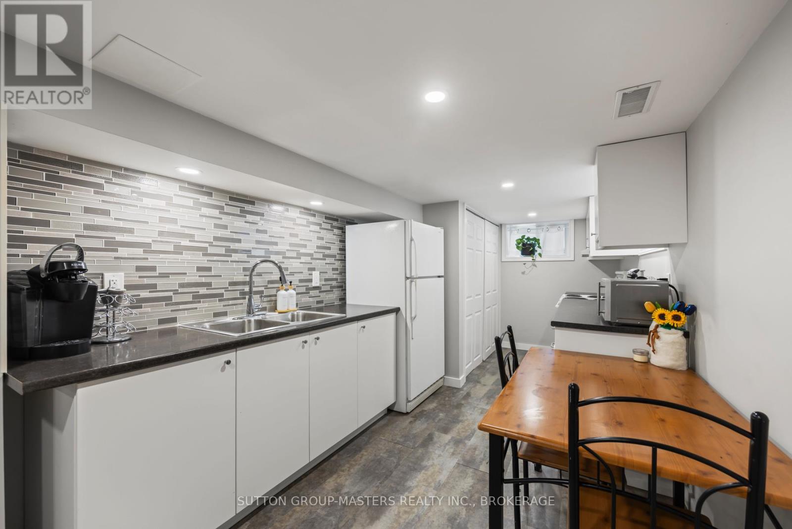 4 Bishop Street, Kingston, Ontario  K7M 3P4 - Photo 43 - X12650258