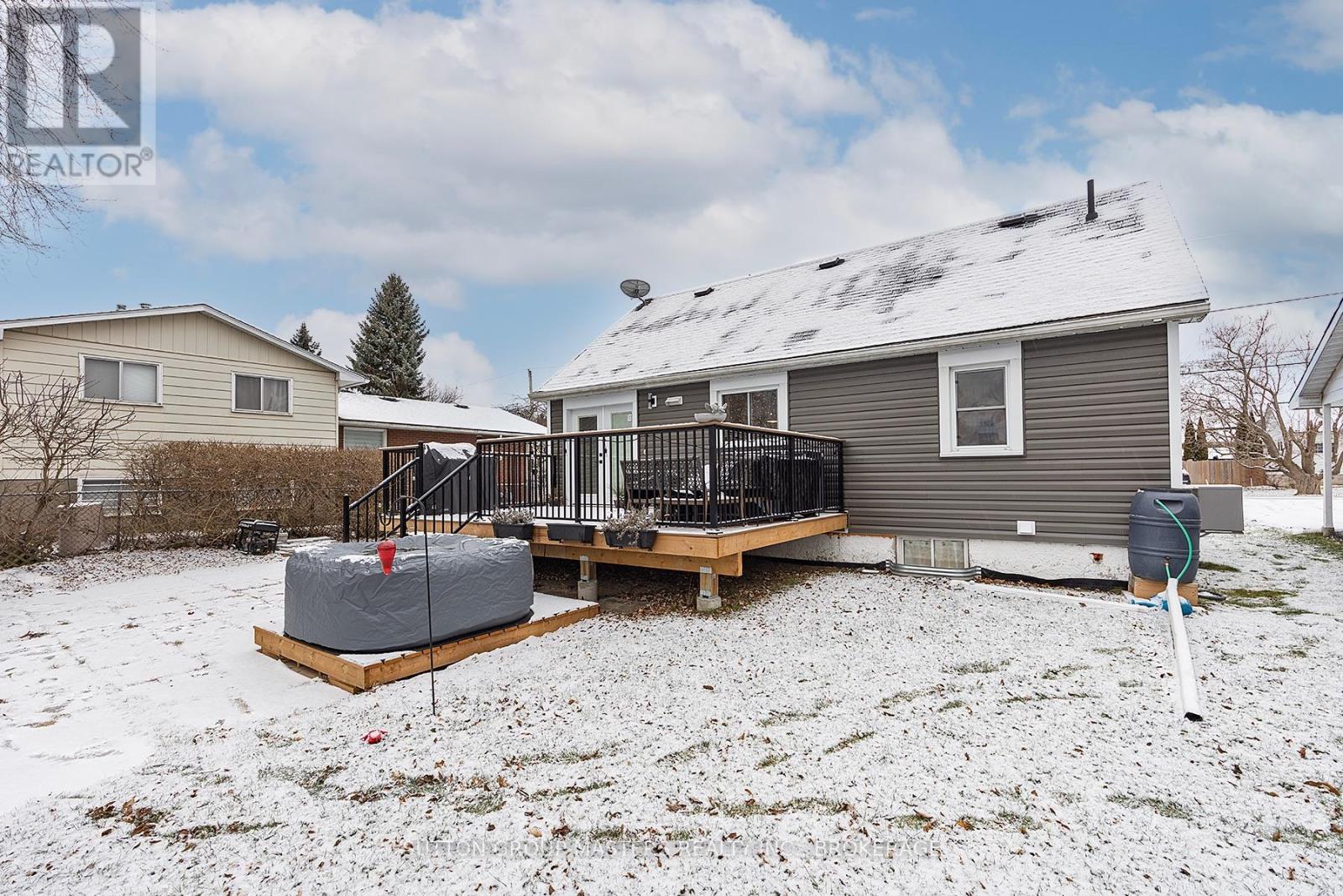 4 Bishop Street, Kingston, Ontario  K7M 3P4 - Photo 7 - X12650258