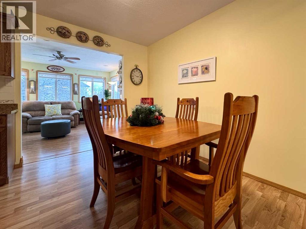 11 Princeton Road W, Lethbridge, Alberta  T1K 5A1 - Photo 10 - A2275434