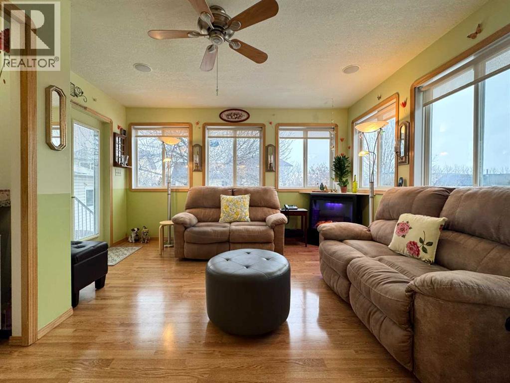 11 Princeton Road W, Lethbridge, Alberta  T1K 5A1 - Photo 16 - A2275434