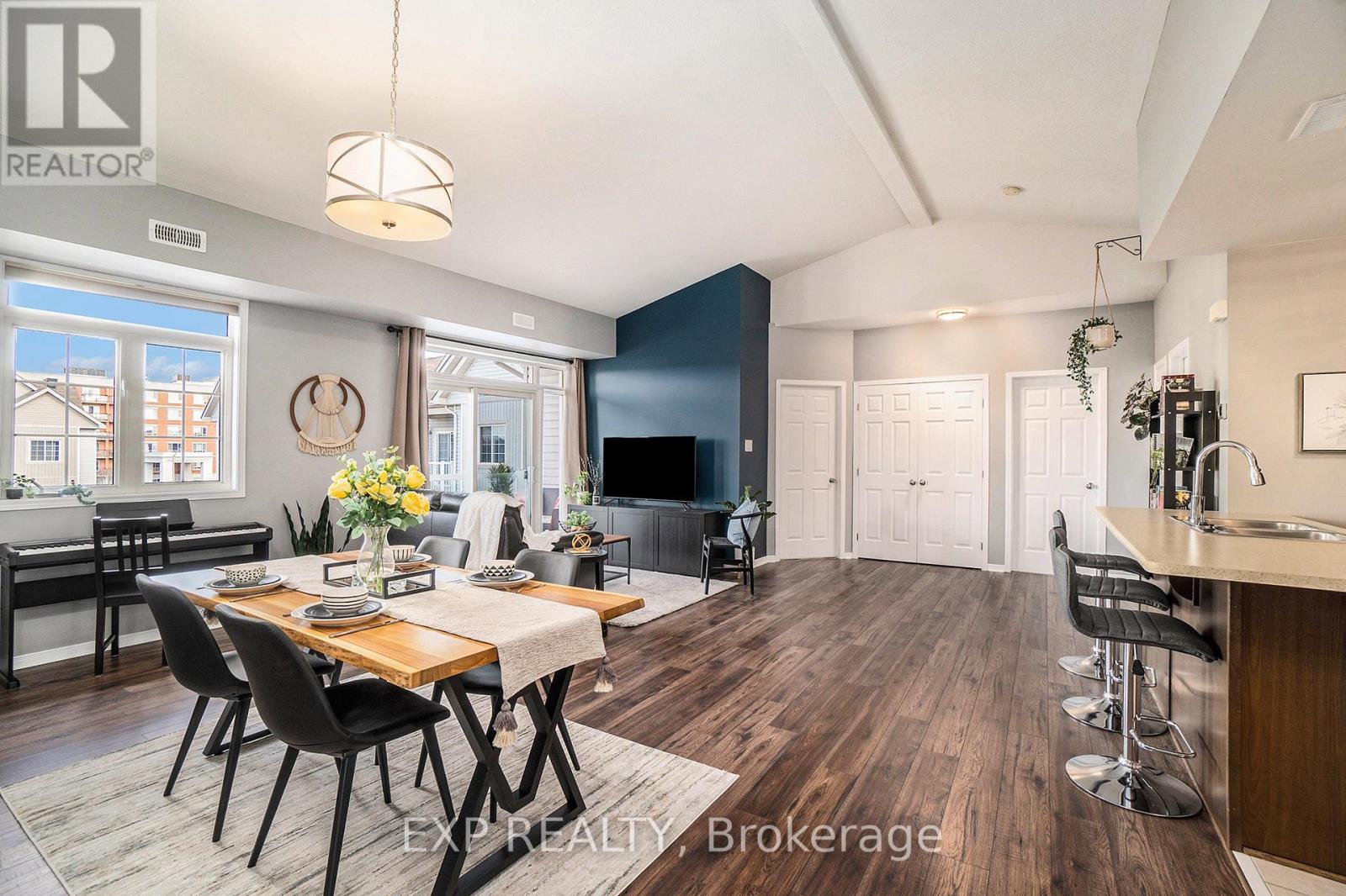 I - 105 Artesa Private, Ottawa, Ontario  K2S 0J8 - Photo 3 - X12650266