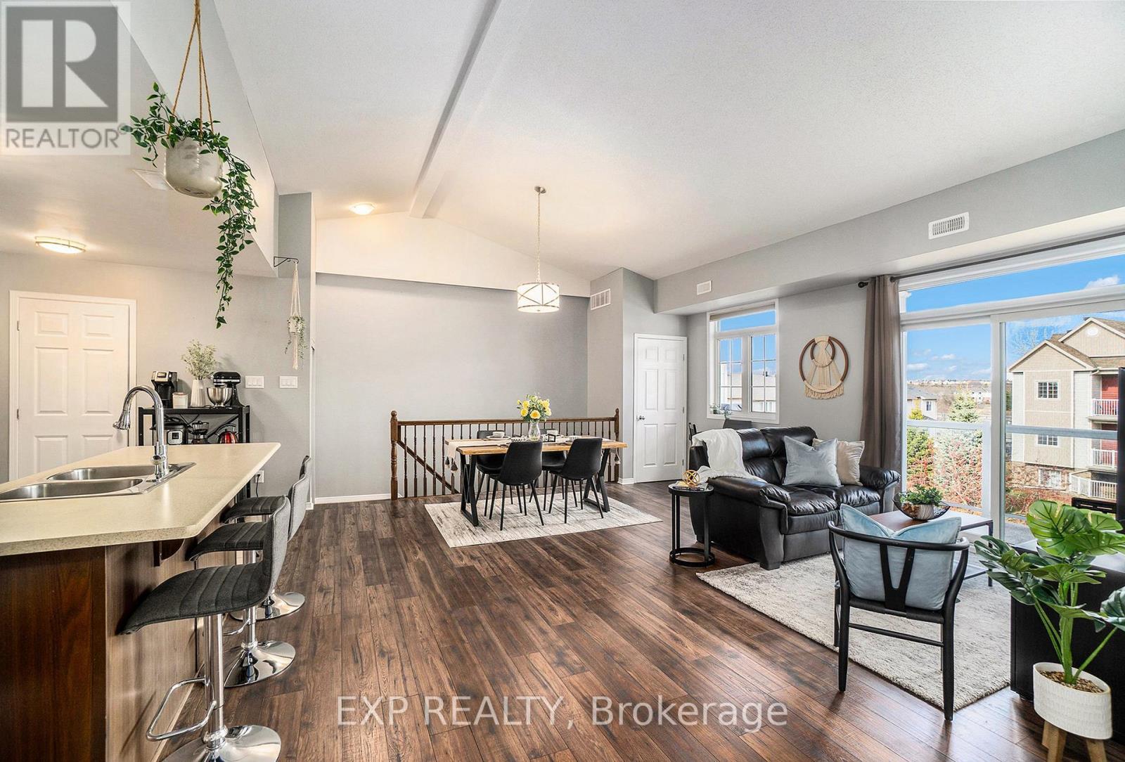 I - 105 Artesa Private, Ottawa, Ontario  K2S 0J8 - Photo 5 - X12650266