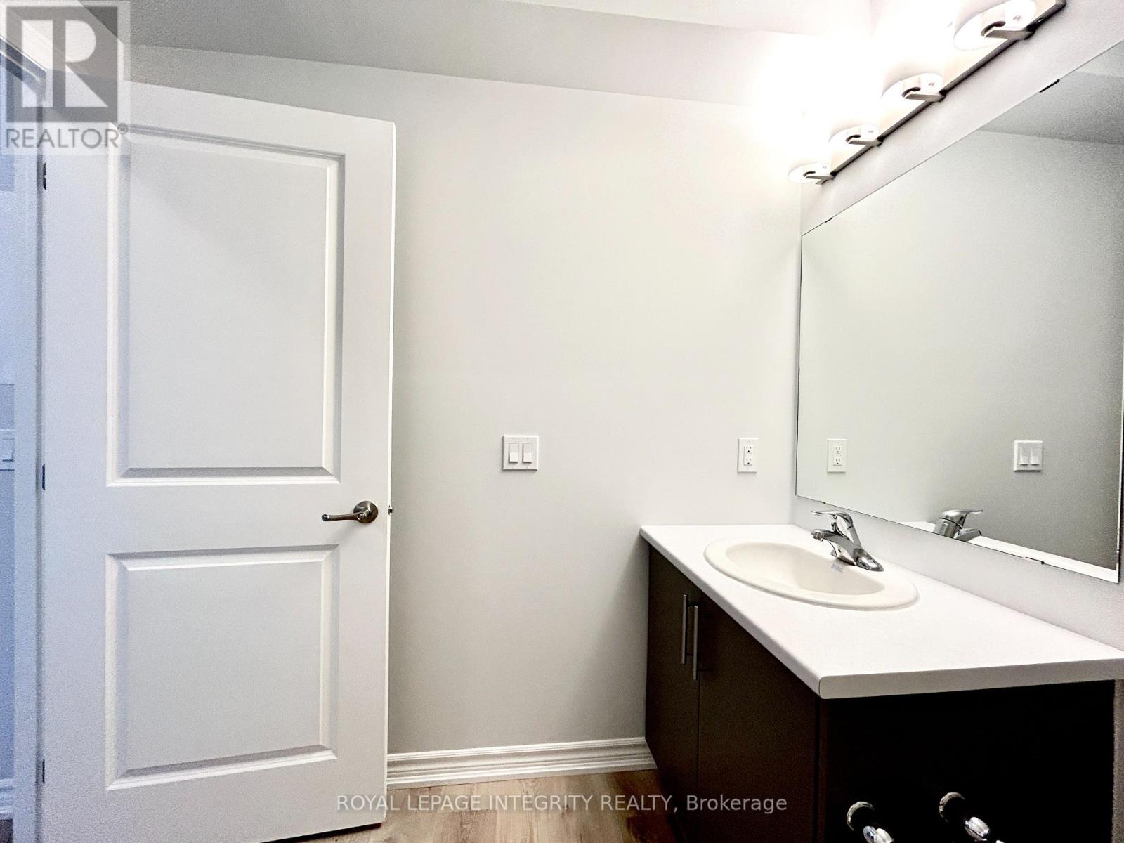 415 - 397 Codd's Road E, Hamilton, Ontario  K1K 5C7 - Photo 13 - X12650270