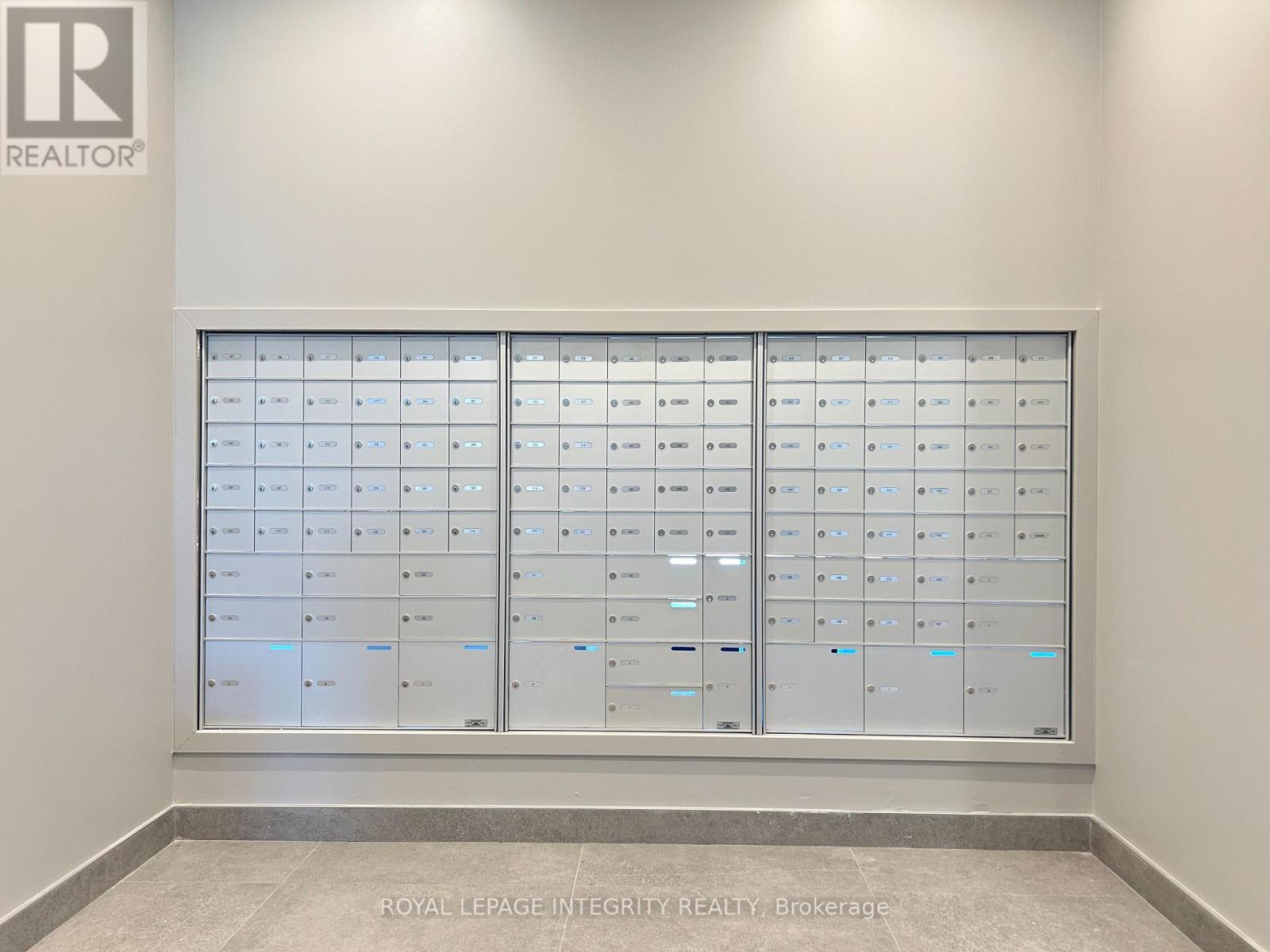 415 - 397 Codd's Road E, Hamilton, Ontario  K1K 5C7 - Photo 4 - X12650270