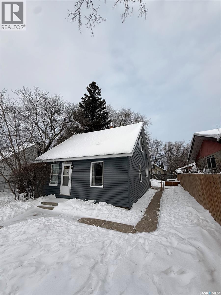 838 15th STREET W, Prince Albert, Saskatchewan