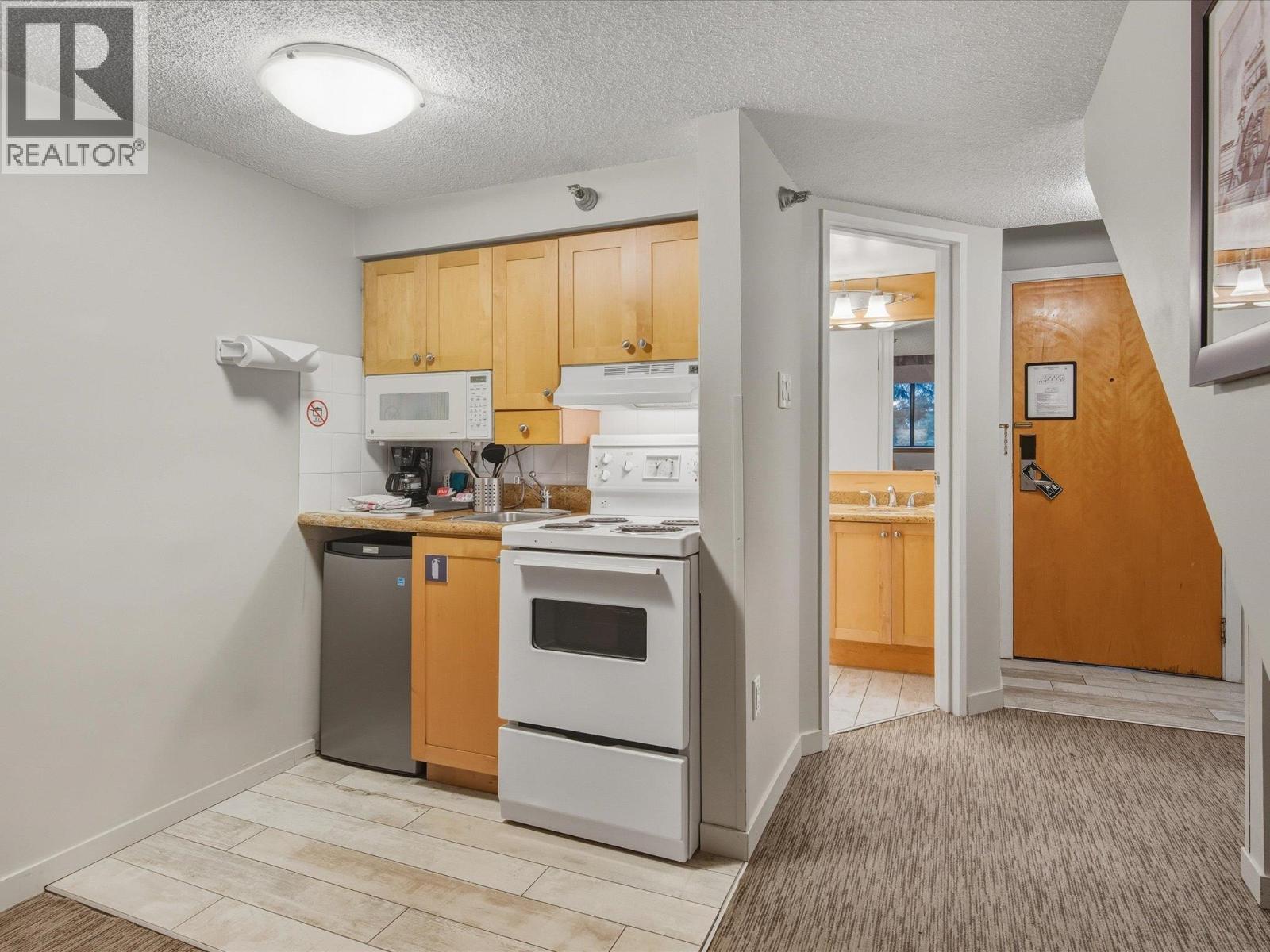 361 4429 Sundial Place, Whistler, British Columbia  V8E 1G8 - Photo 8 - R3074976