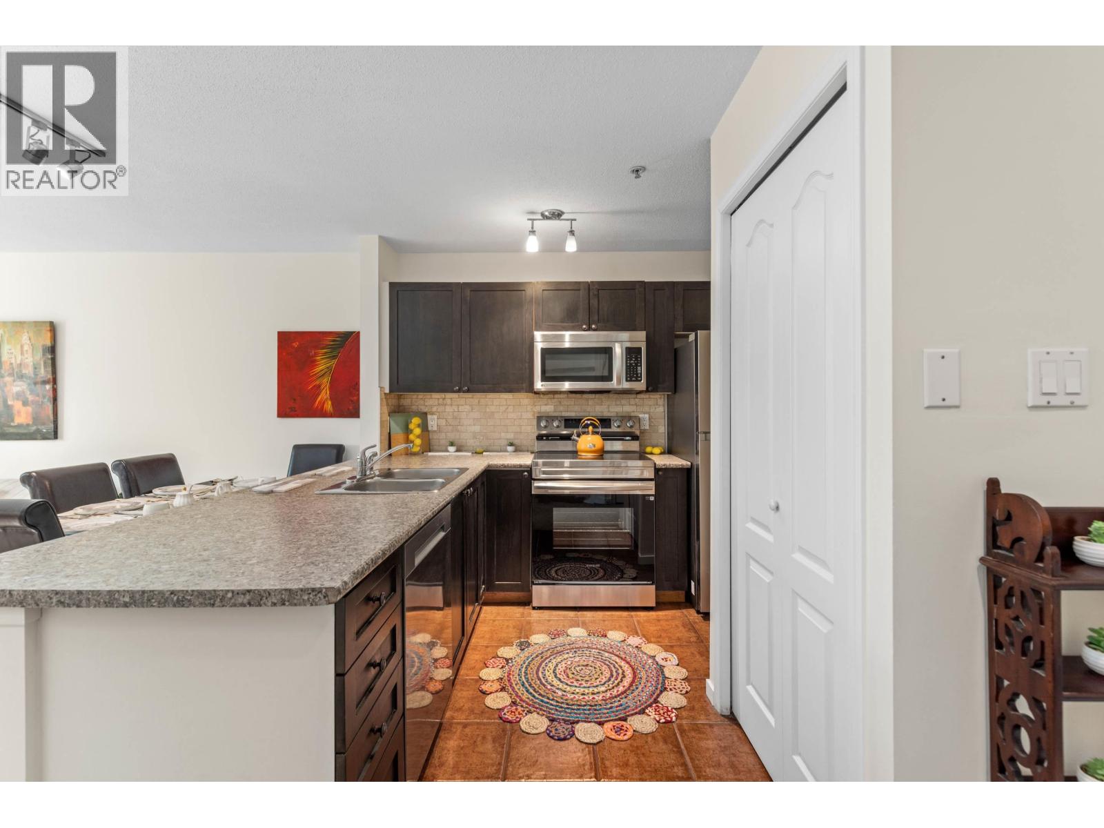 203 4314 Main Street, Whistler, British Columbia  V8E 1A8 - Photo 7 - R3074977