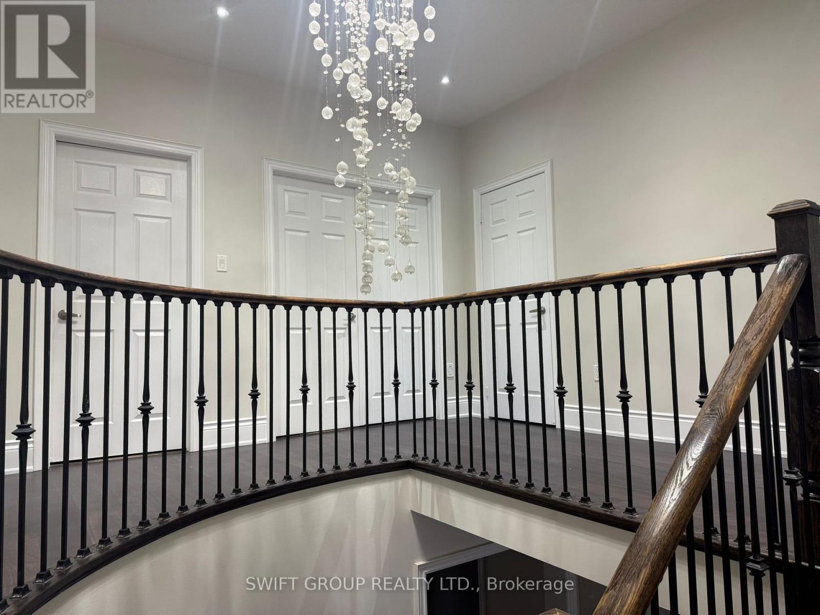 Upper - 43 Martin Byrne Drive, Brampton, Ontario  L6P 4C2 - Photo 13 - W12650278