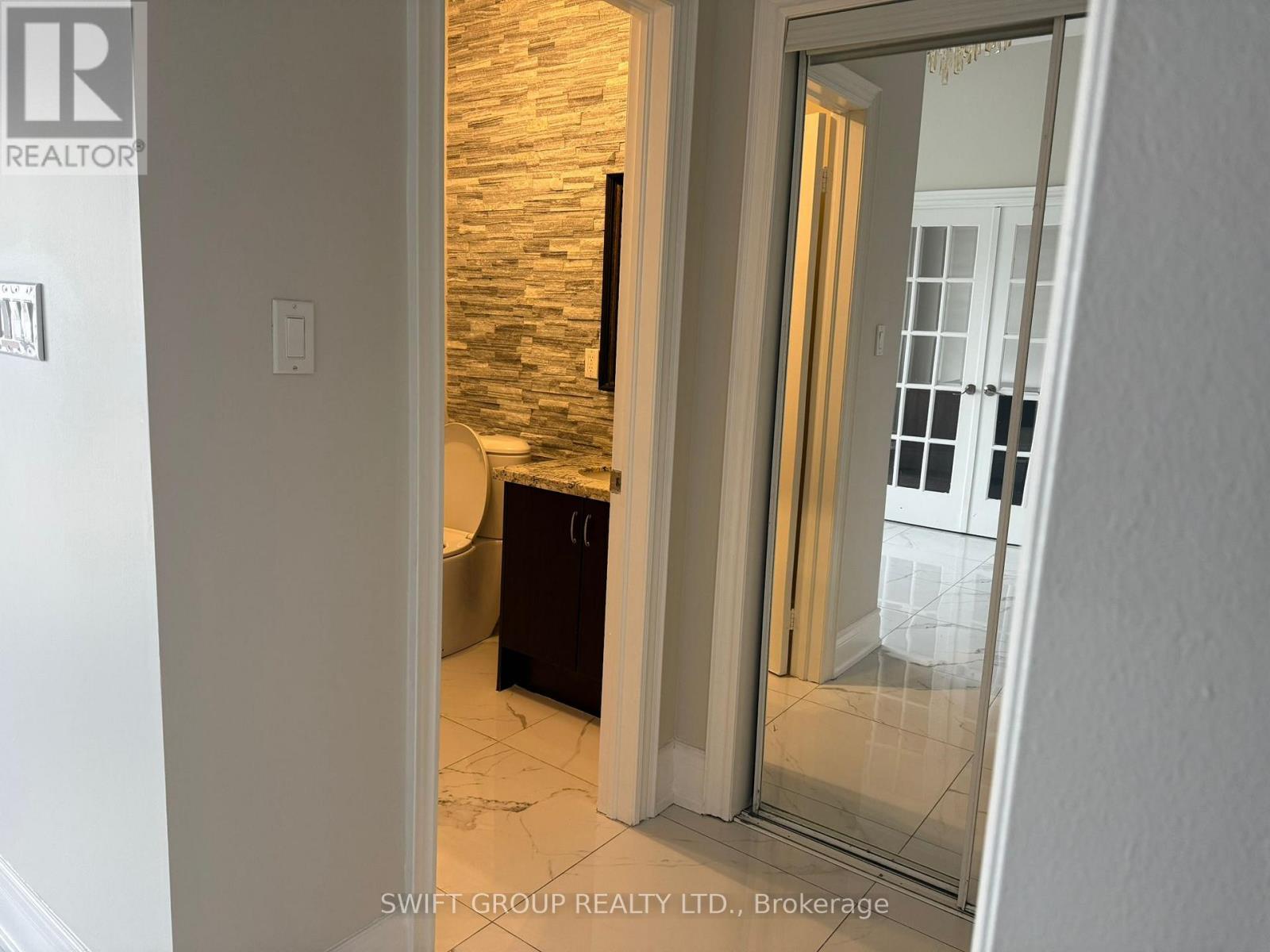 Upper - 43 Martin Byrne Drive, Brampton, Ontario  L6P 4C2 - Photo 6 - W12650278