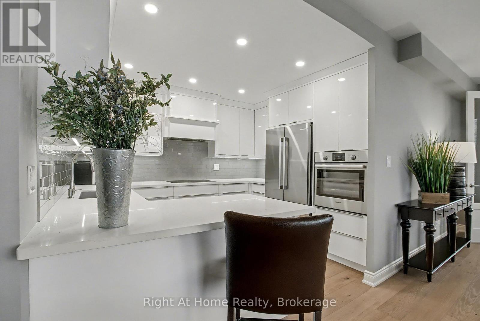 603 - 2121 Lakeshore Road, Burlington, Ontario  L7R 1C9 - Photo 15 - W12650280