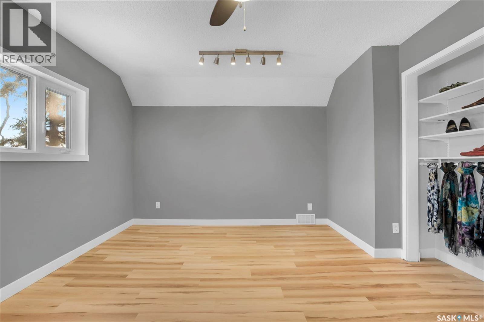 235 J Avenue N, Saskatoon, Saskatchewan  S7L 2J9 - Photo 20 - SK025894