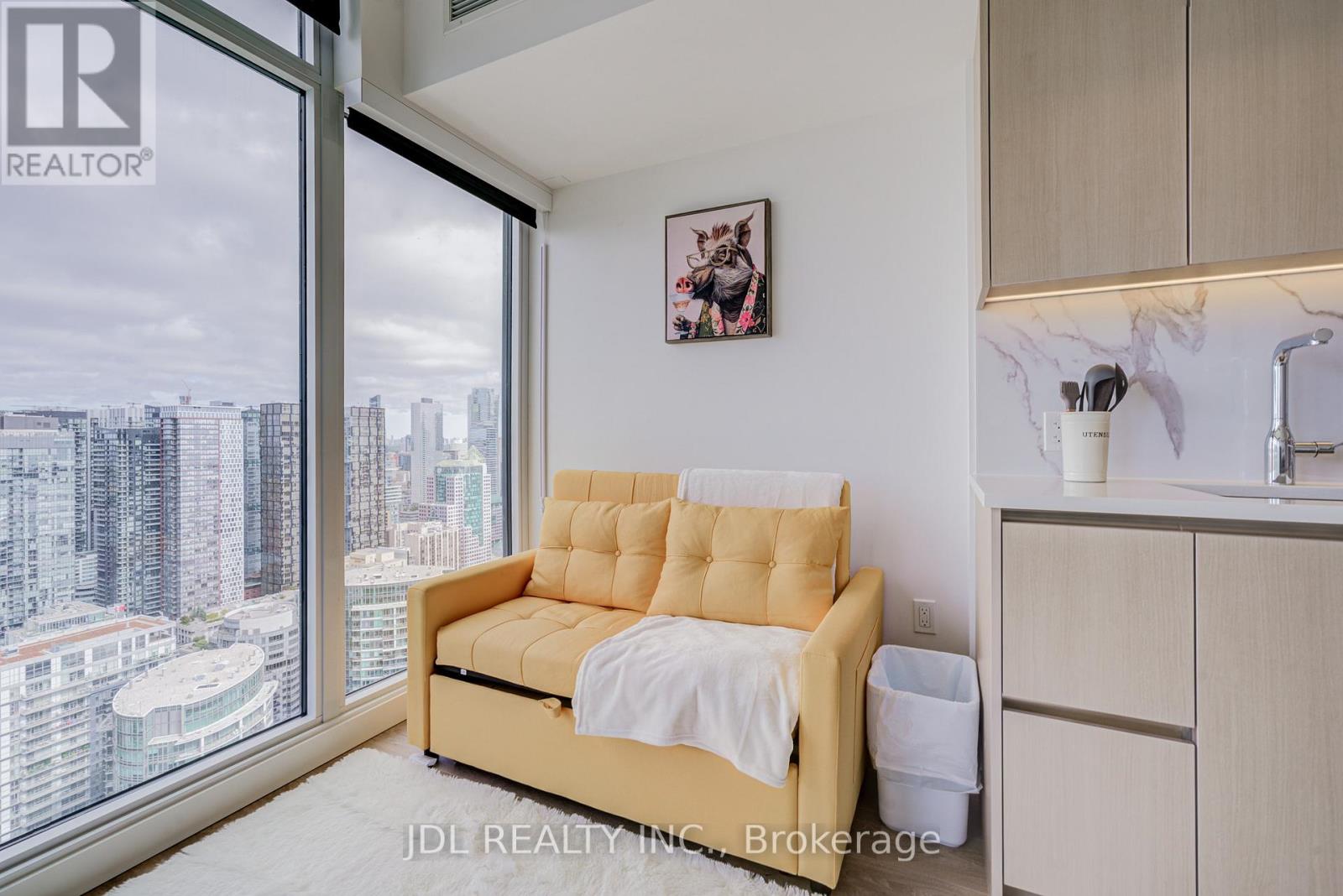 5112 - 1 Concord Cityplace Way, Toronto, Ontario  M5V 0X3 - Photo 18 - C12650292