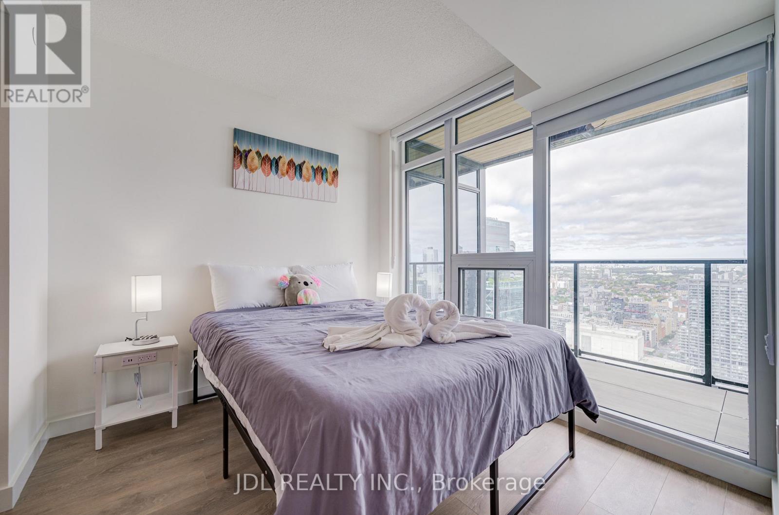 5112 - 1 Concord Cityplace Way, Toronto, Ontario  M5V 0X3 - Photo 21 - C12650292