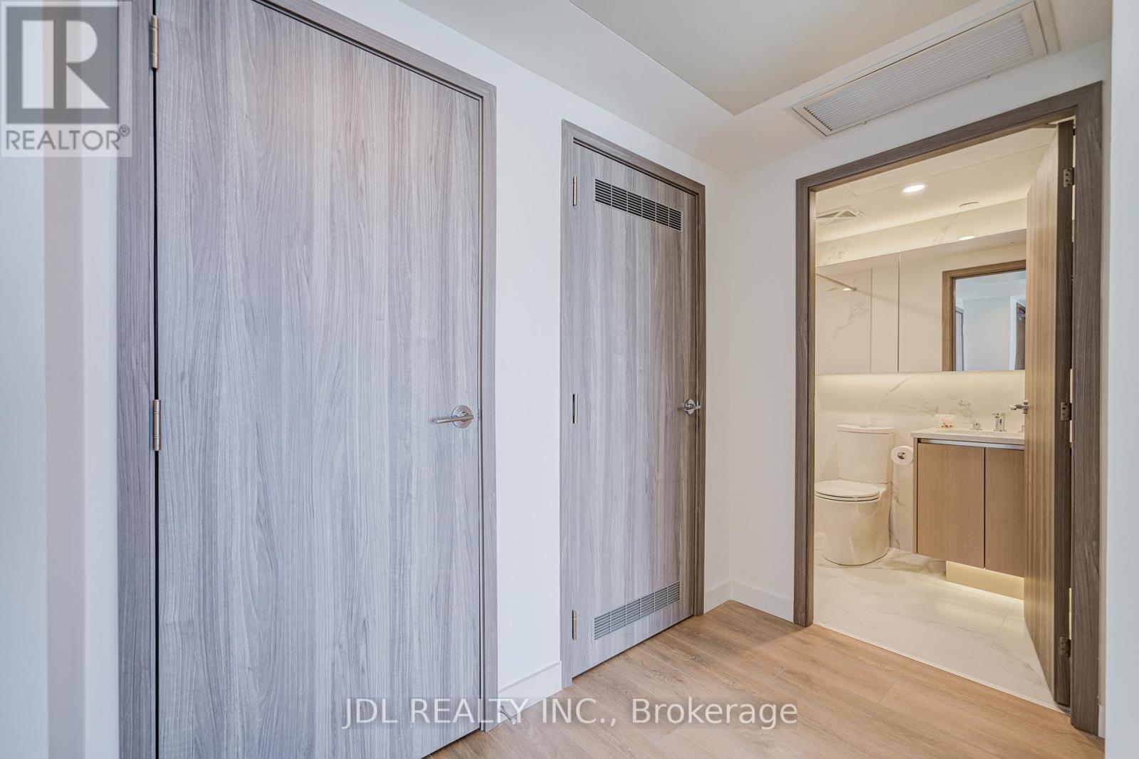 5112 - 1 Concord Cityplace Way, Toronto, Ontario  M5V 0X3 - Photo 29 - C12650292