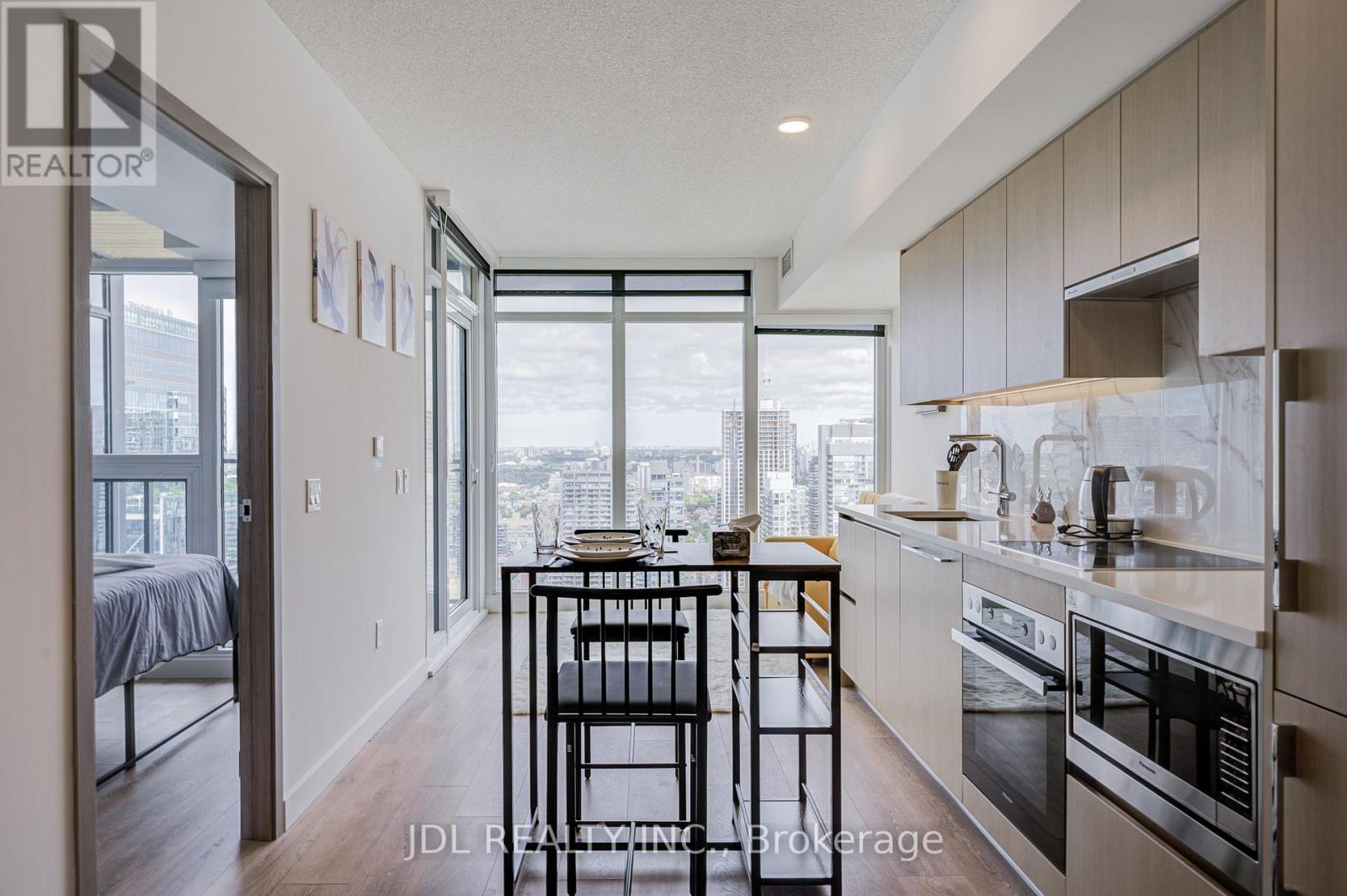 5112 - 1 Concord Cityplace Way, Toronto, Ontario  M5V 0X3 - Photo 39 - C12650292
