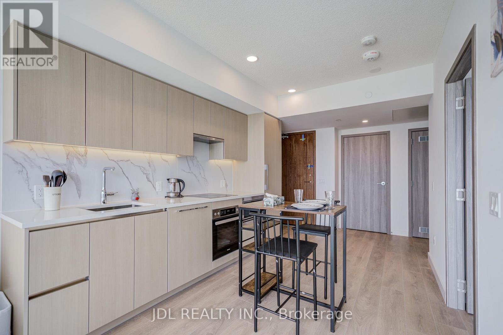 5112 - 1 Concord Cityplace Way, Toronto, Ontario  M5V 0X3 - Photo 41 - C12650292