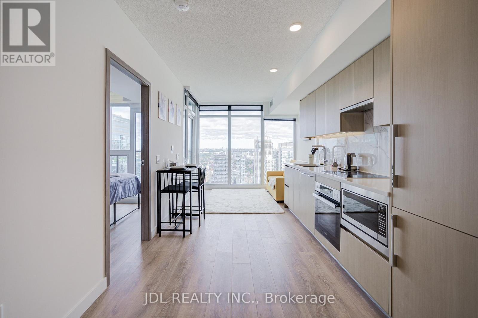 5112 - 1 Concord Cityplace Way, Toronto, Ontario  M5V 0X3 - Photo 5 - C12650292