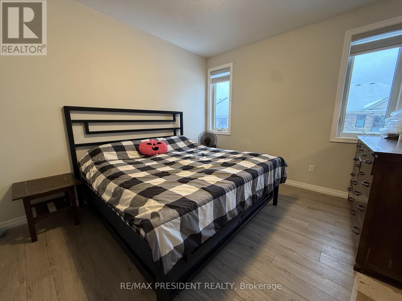 112 Livingston Drive, Tillsonburg, Ontario  N4G 0J3 - Photo 10 - X12650294