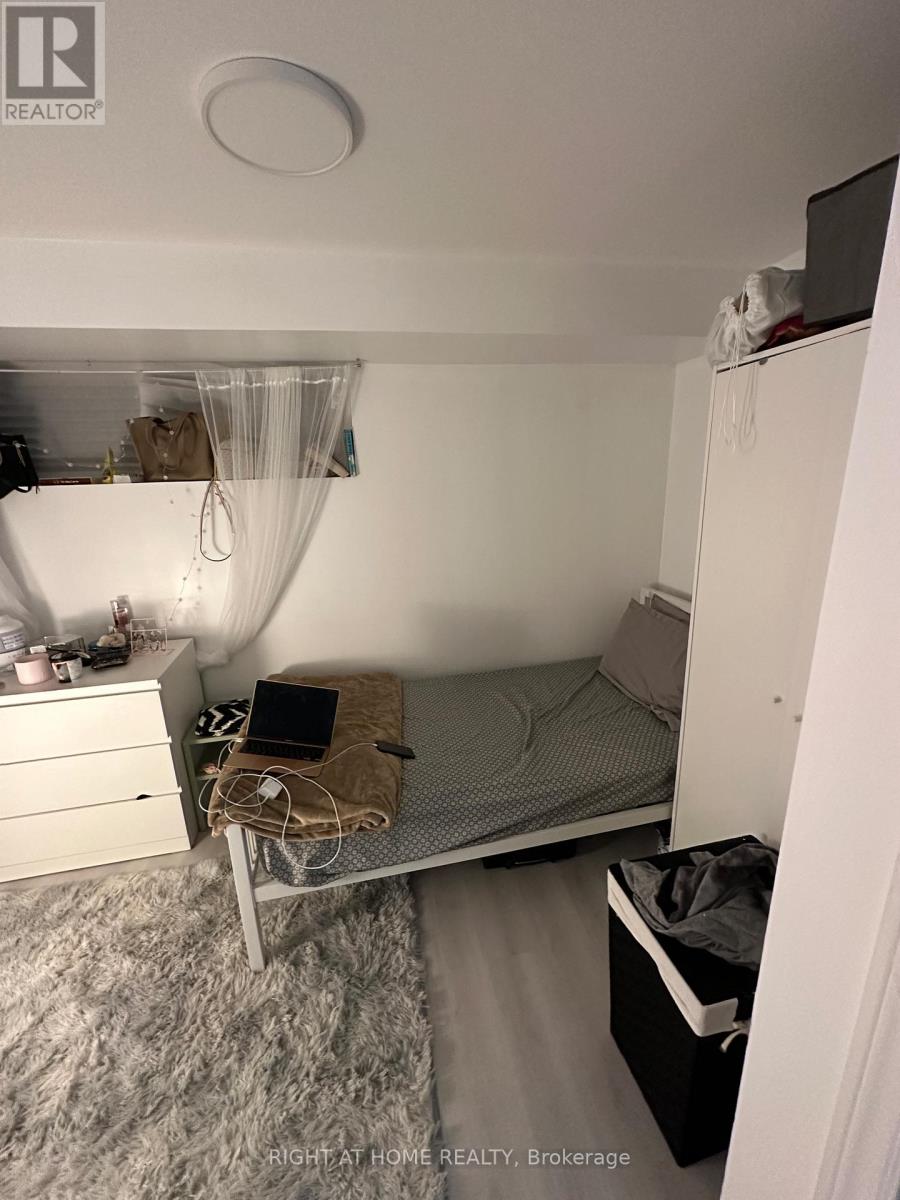 15 Arnprior Road, Toronto, Ontario  M1K 5A5 - Photo 7 - E12650300