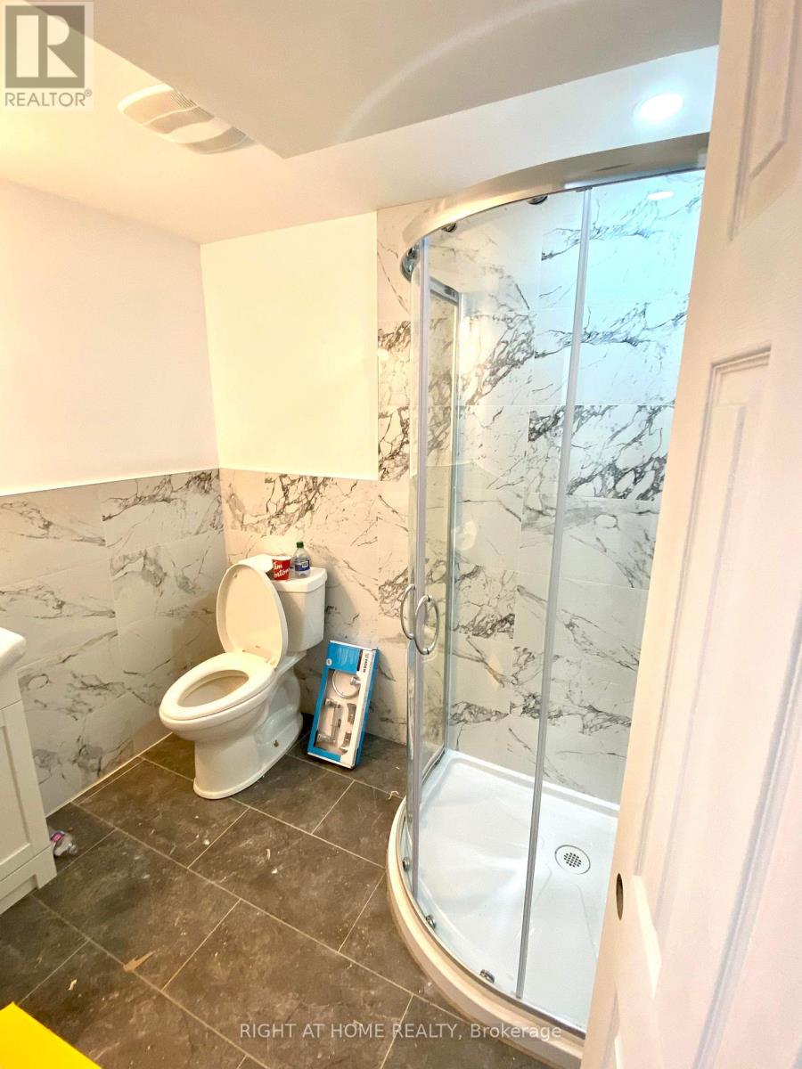 15 Arnprior Road, Toronto, Ontario  M1K 5A5 - Photo 8 - E12650300