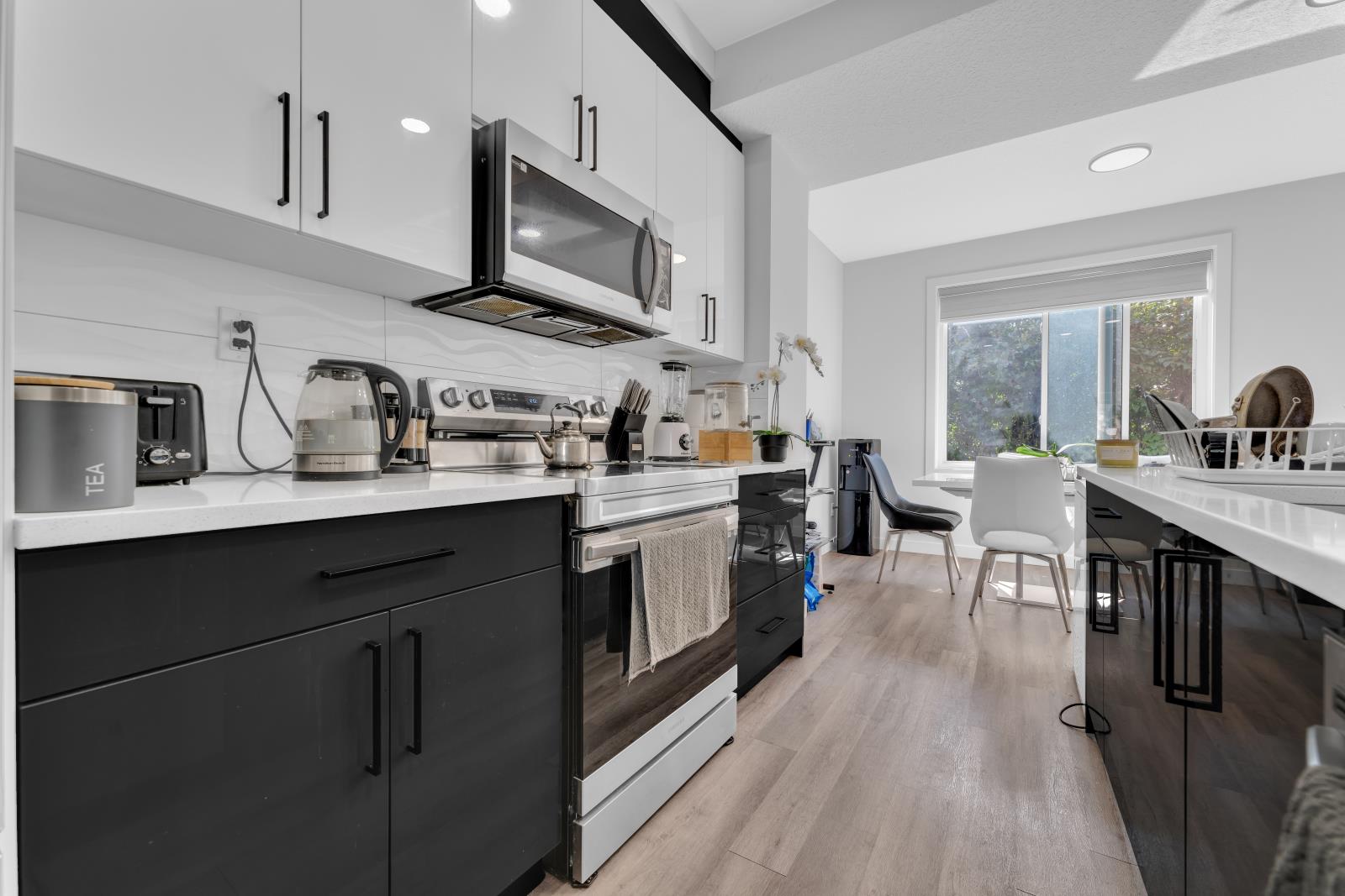 7903  122 Avenue, Edmonton, Alberta  T5B 0J8 - Photo 11 - 43688713