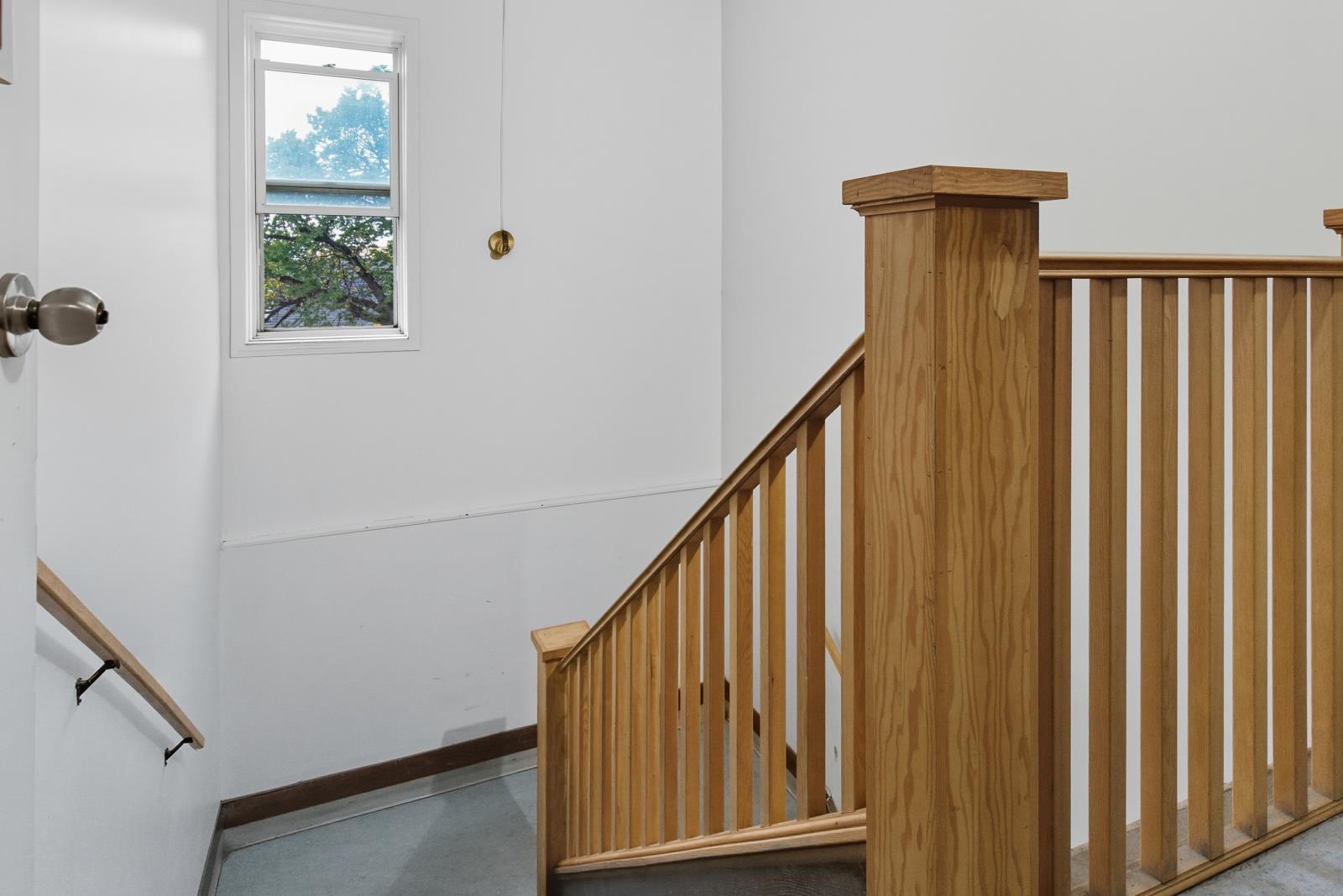 10665  96 St Nw, Edmonton, Alberta  T5H 2J3 - Photo 1 - 43870856