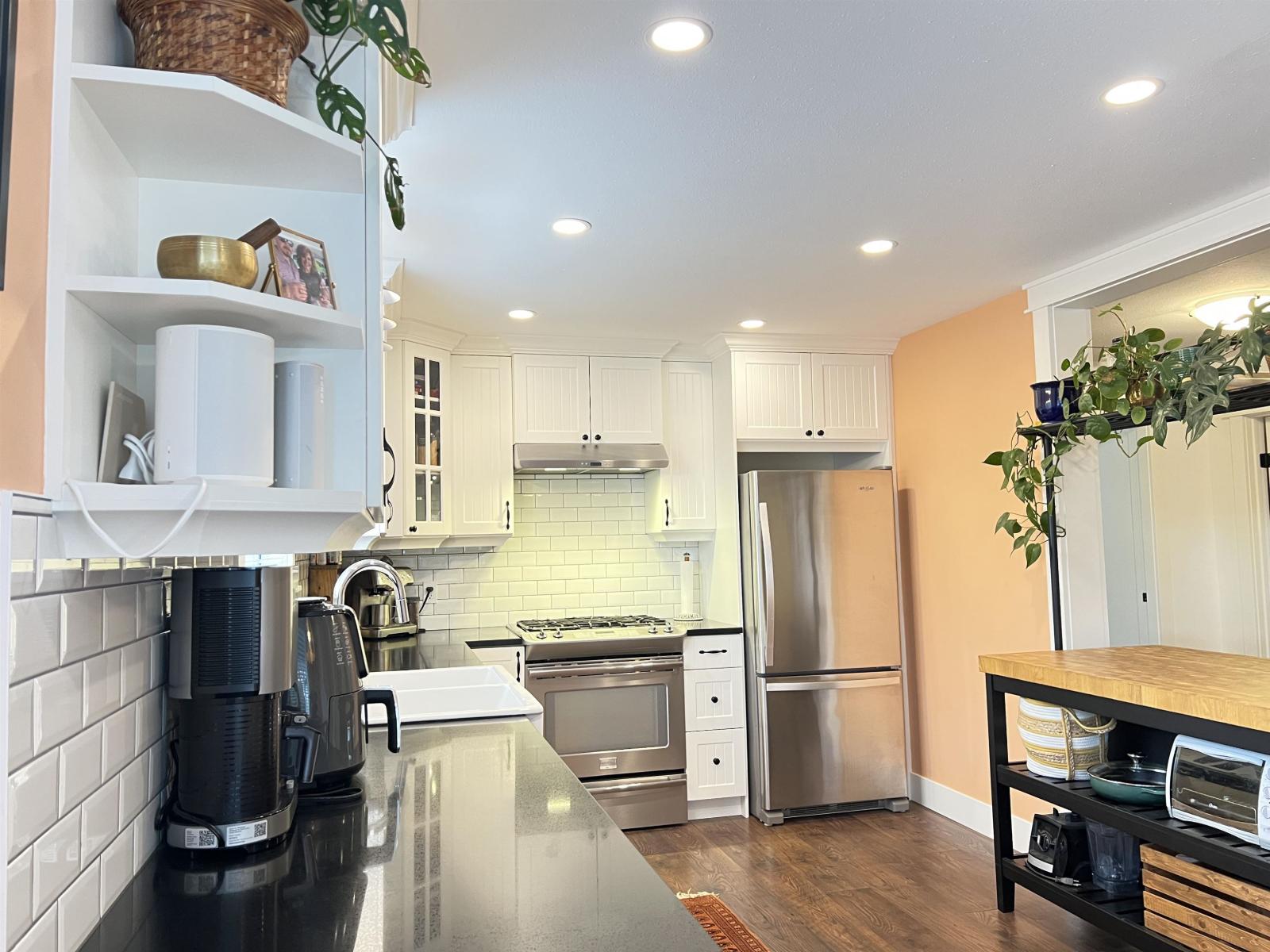 35107 Mcewen Avenue, Mission, British Columbia  V2V 6R3 - Photo 6 - R3052659