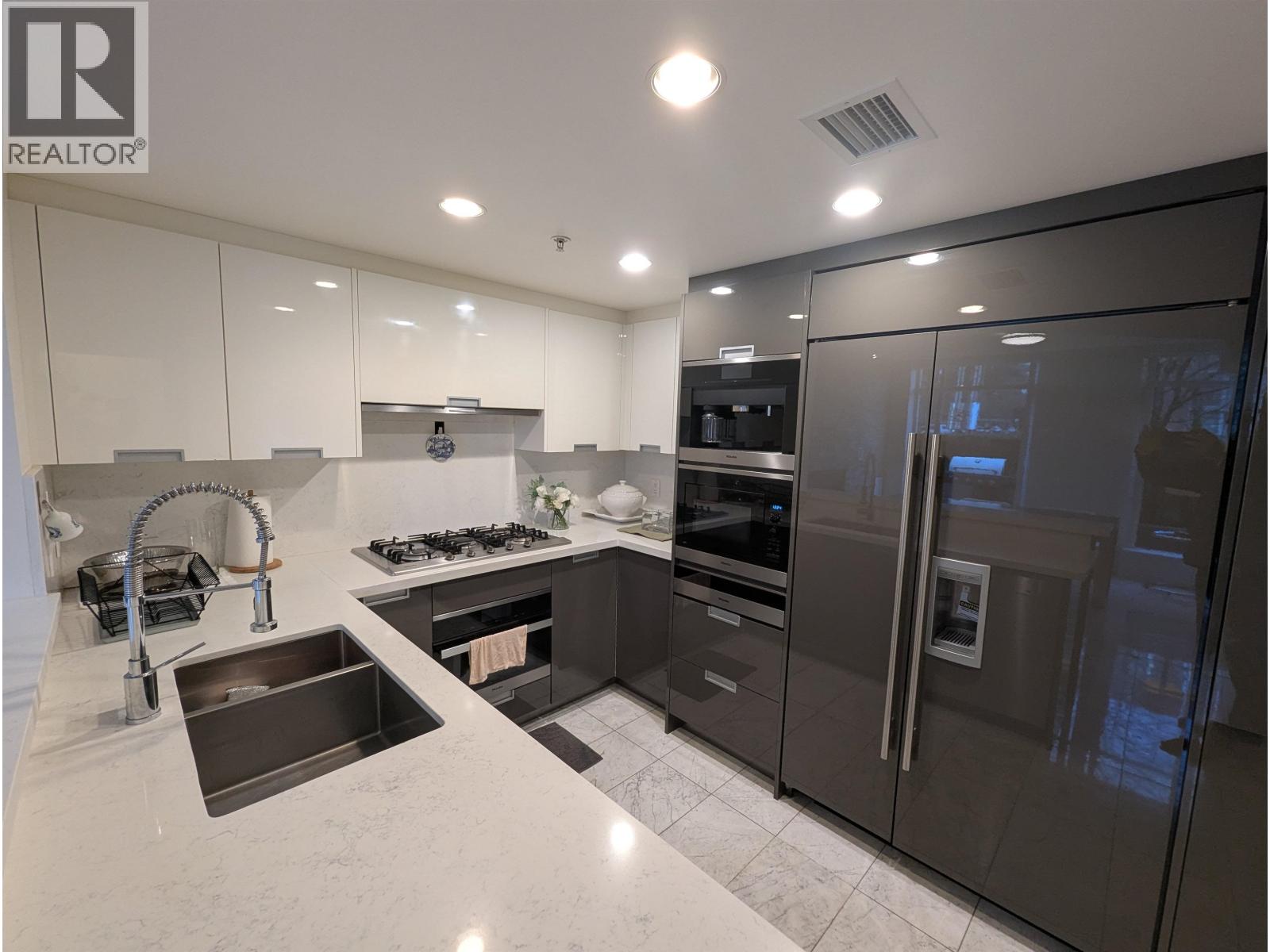 1211 W Cordova, Vancouver, British Columbia  V6C 3P9 - Photo 6 - R3074980