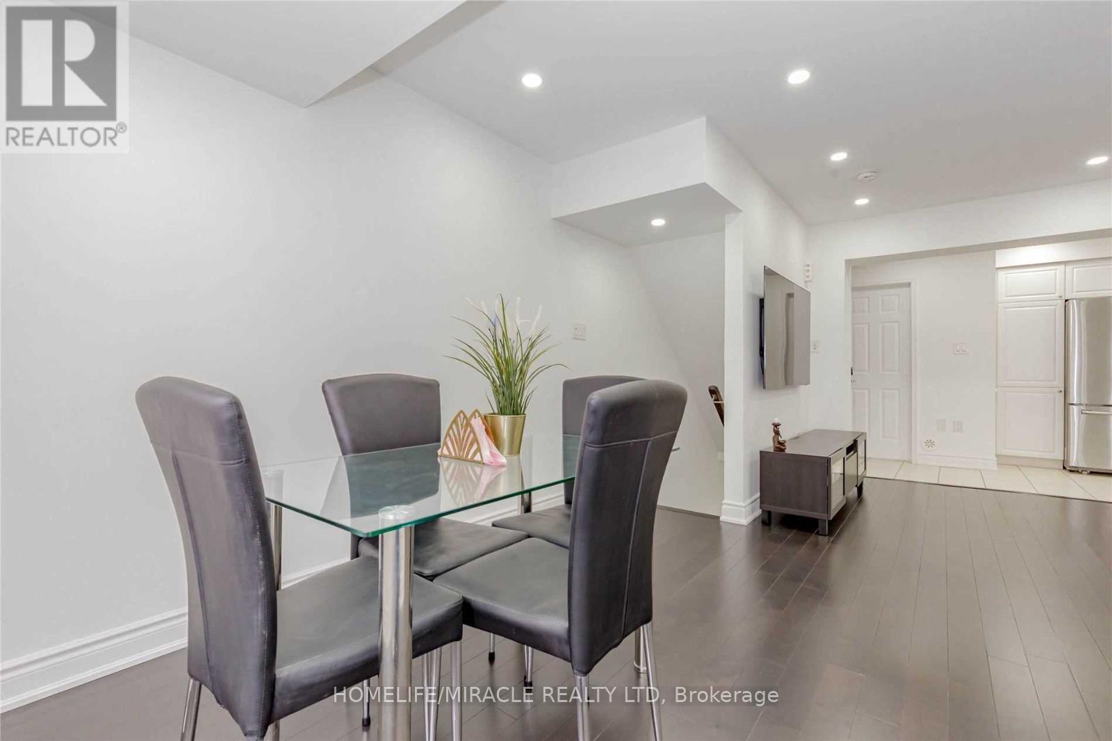 30 - 92 Baycliffe Crescent, Brampton, Ontario  L7A 3Z3 - Photo 18 - W12650302