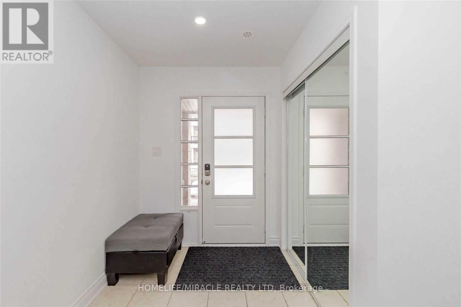 30 - 92 Baycliffe Crescent, Brampton, Ontario  L7A 3Z3 - Photo 23 - W12650302