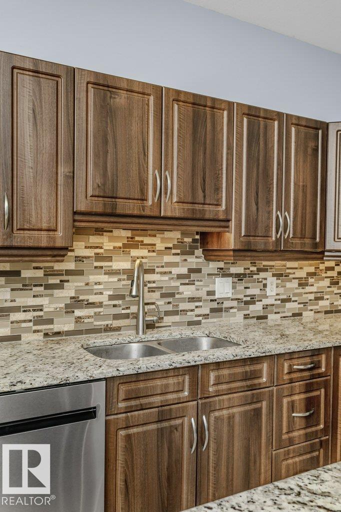 #119 2503 Hanna Cr Nw, Edmonton, Alberta T6R 0H1 - Photo 4 - E4468636