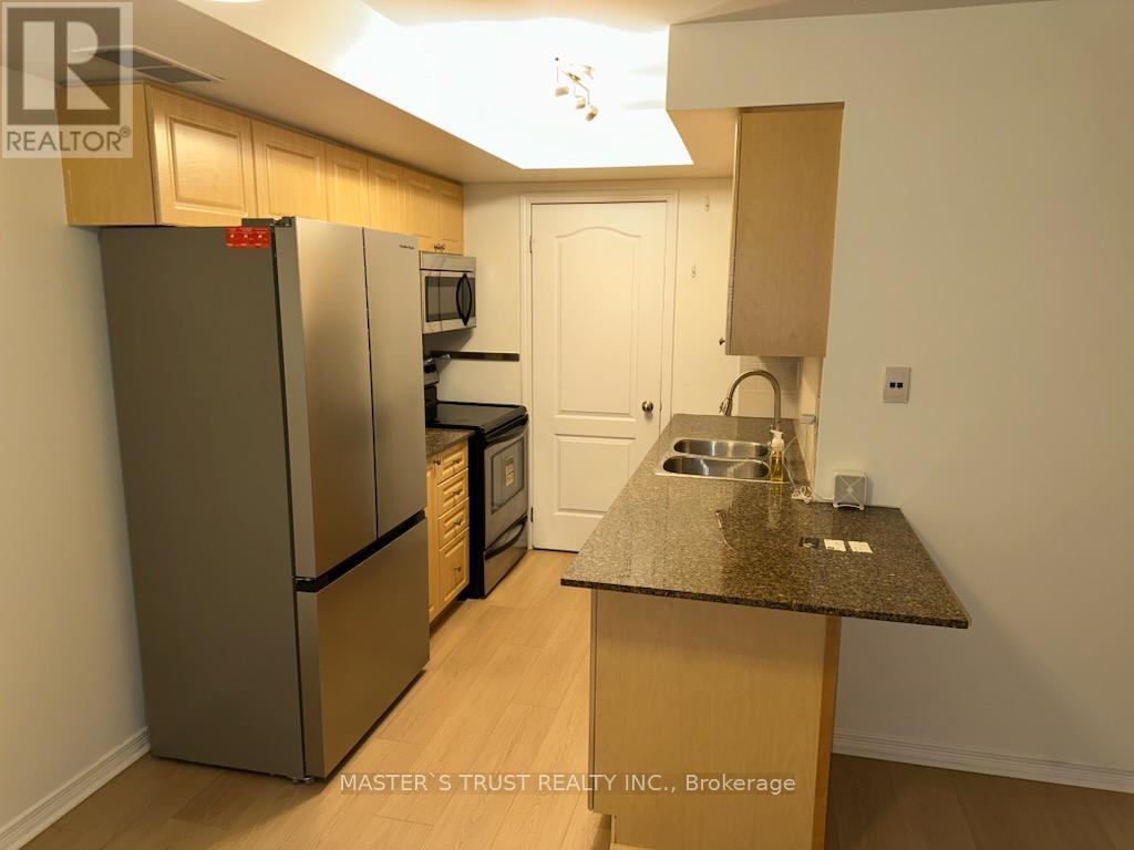 Unit4 - 74 Munro Street, Toronto, Ontario  M4M 2S9 - Photo 7 - E12649548