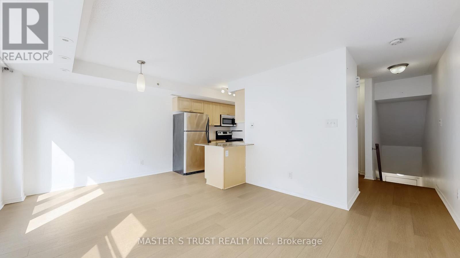 Unit4 - 74 Munro Street, Toronto, Ontario  M4M 2S9 - Photo 8 - E12649548