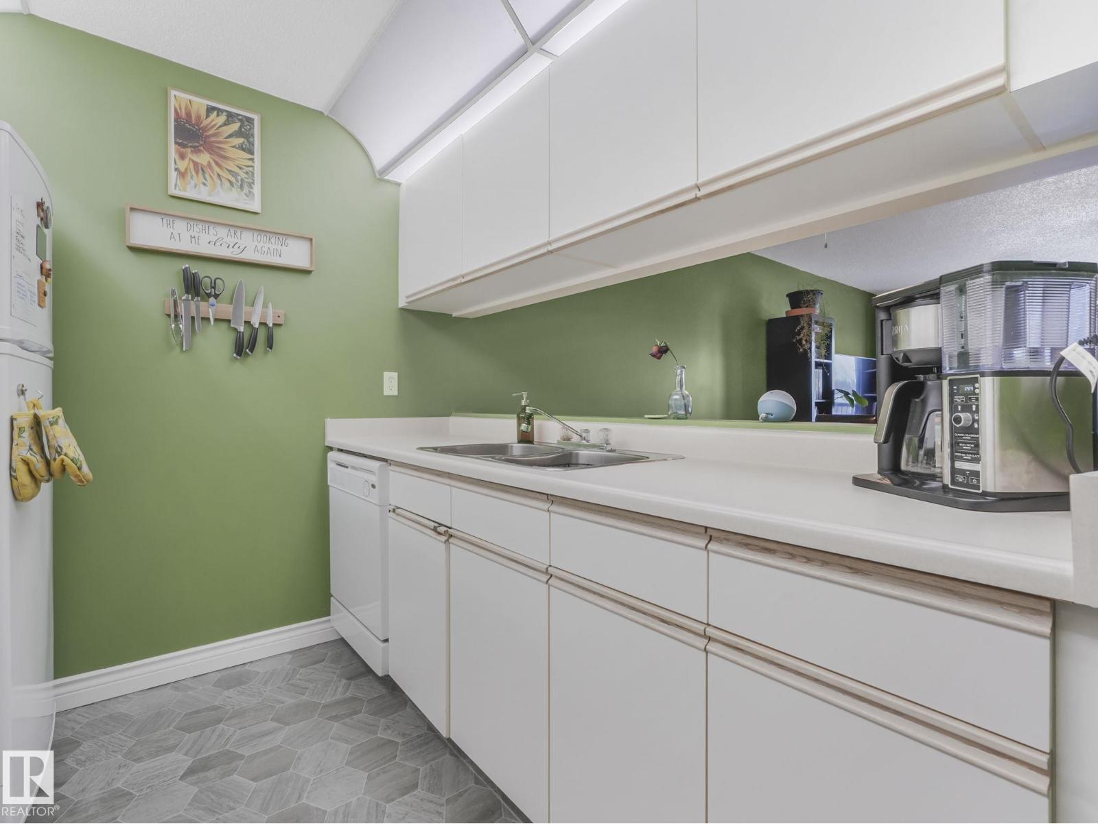 #326 10636 120 St Nw, Edmonton, Alberta  T5H 4L5 - Photo 10 - E4468637