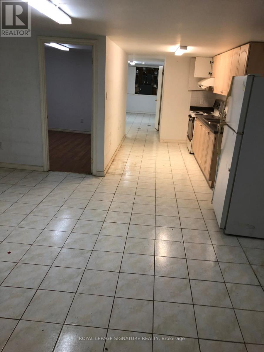 608 Gerrard Street, Toronto, Ontario  M4M 1Y3 - Photo 5 - E12558748