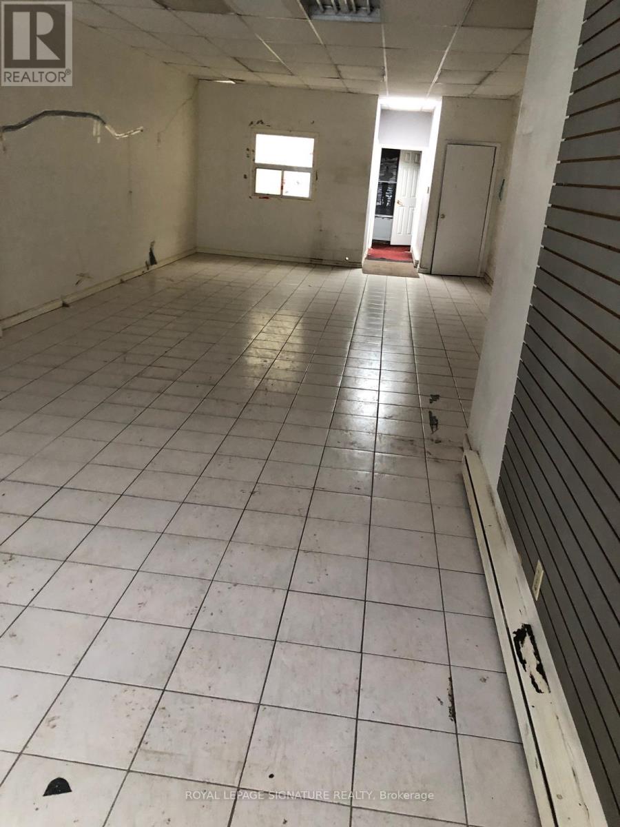 608 Gerrard Street, Toronto, Ontario  M4M 1Y3 - Photo 3 - E12558748