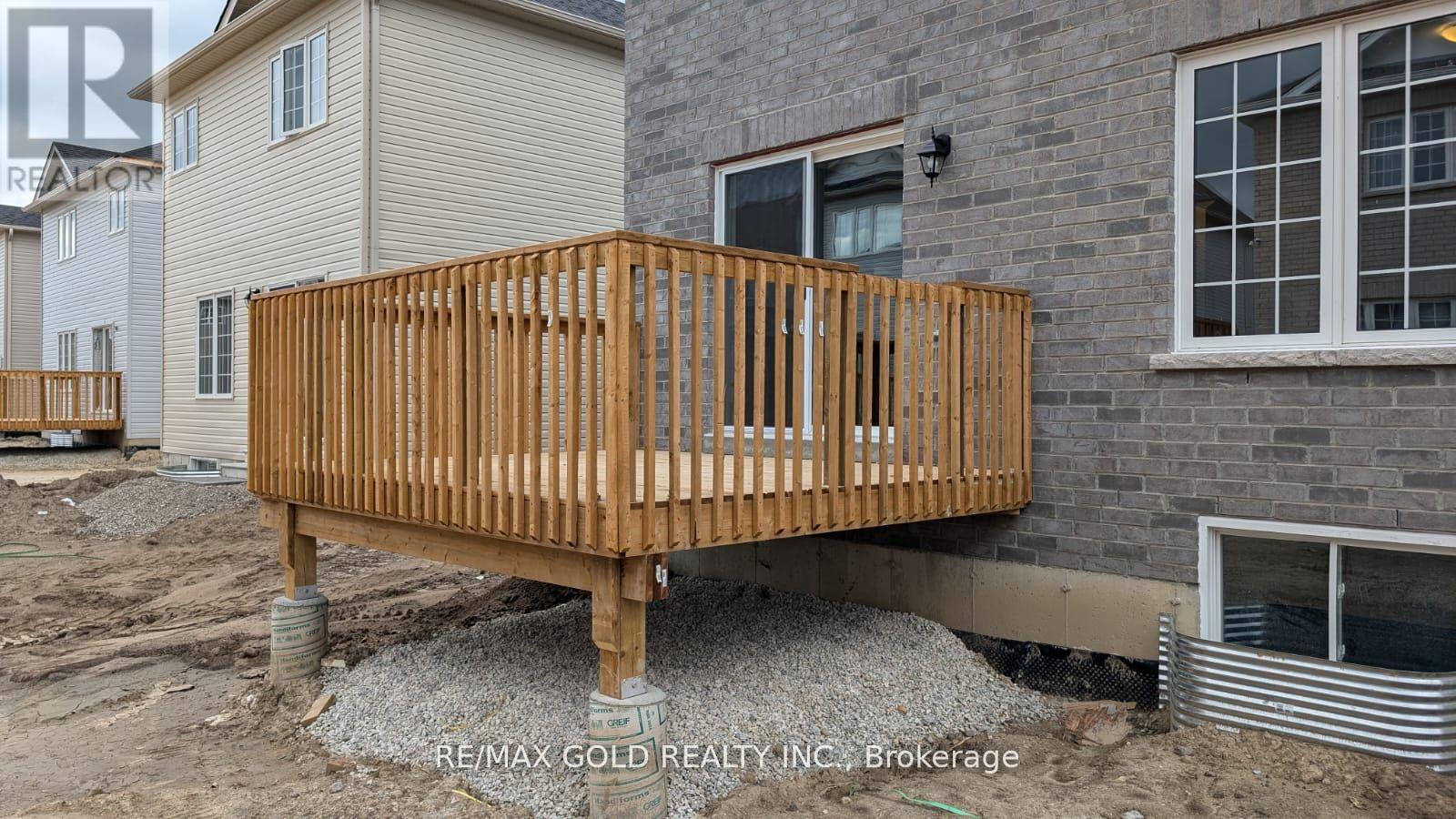 230 Mckenzie Drive N, Clearview, Ontario  L0M 1S0 - Photo 12 - S12597906