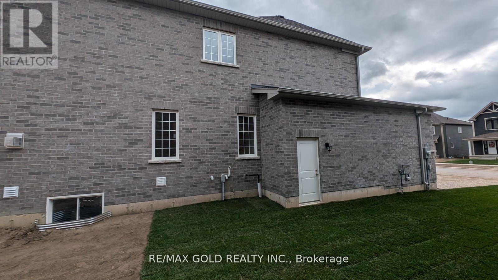 230 Mckenzie Drive N, Clearview, Ontario  L0M 1S0 - Photo 22 - S12597906