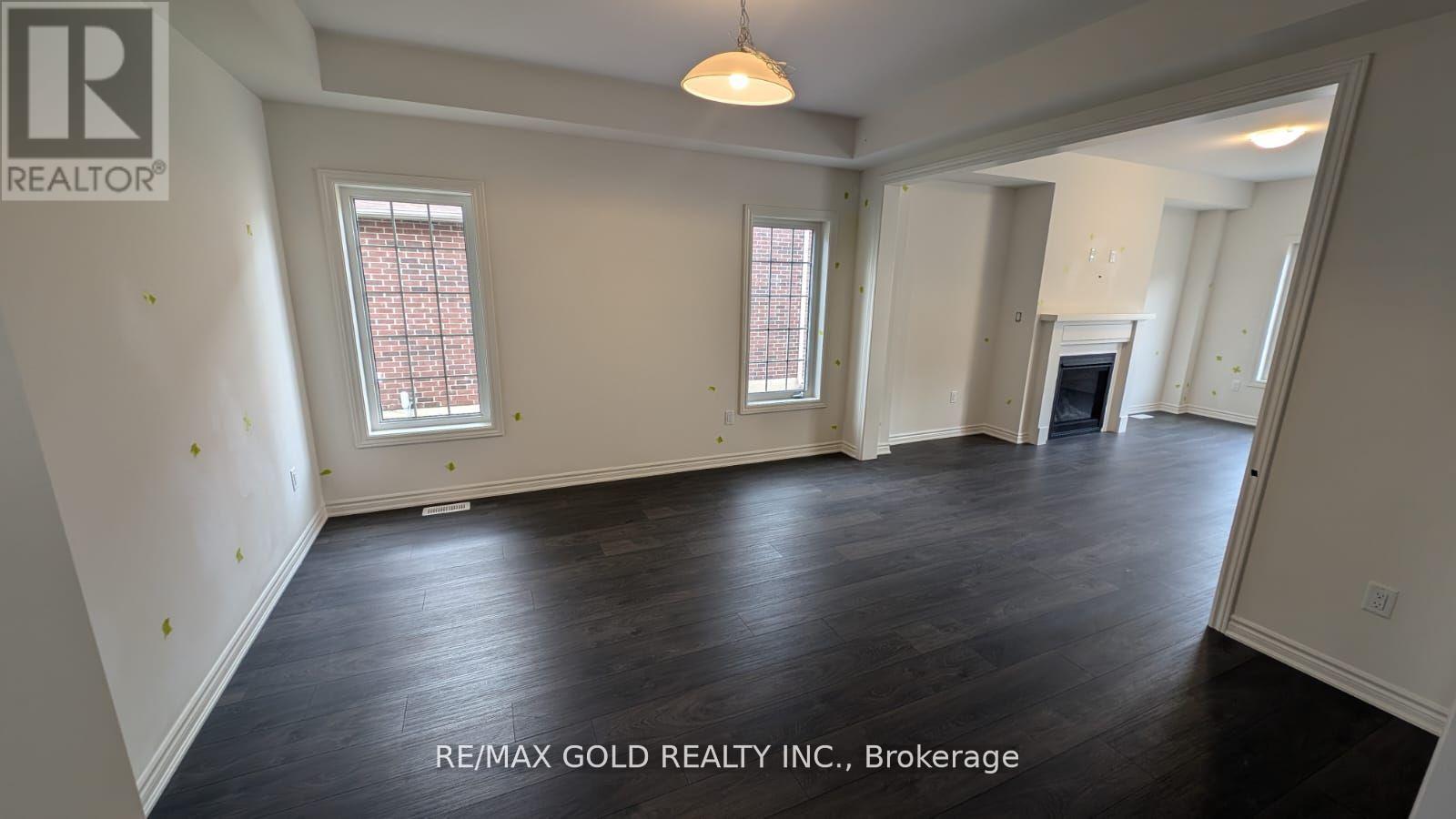 230 Mckenzie Drive N, Clearview, Ontario  L0M 1S0 - Photo 3 - S12597906