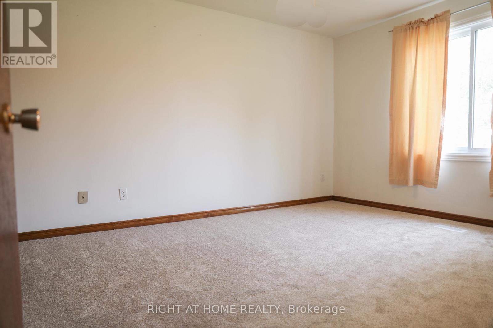 516 Springbank Avenue N, Woodstock, Ontario  N4T 1H1 - Photo 13 - X12650310