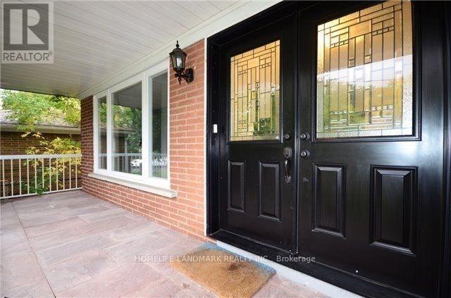 55 Waddington Crescent, Toronto, Ontario  M2J 2Z9 - Photo 2 - C12650312