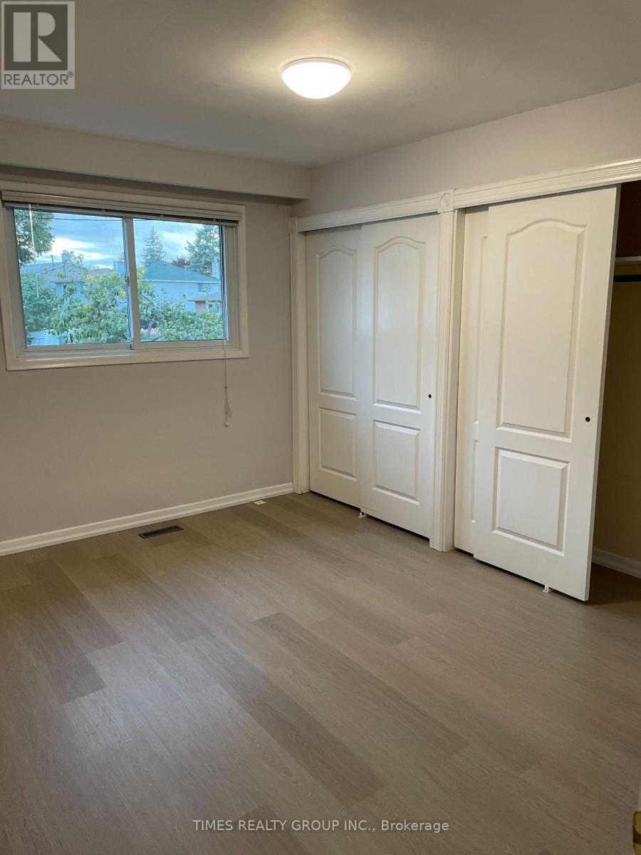 Main - 3346 Ivernia Road, Mississauga, Ontario  L4Y 3E8 - Photo 15 - W12650308