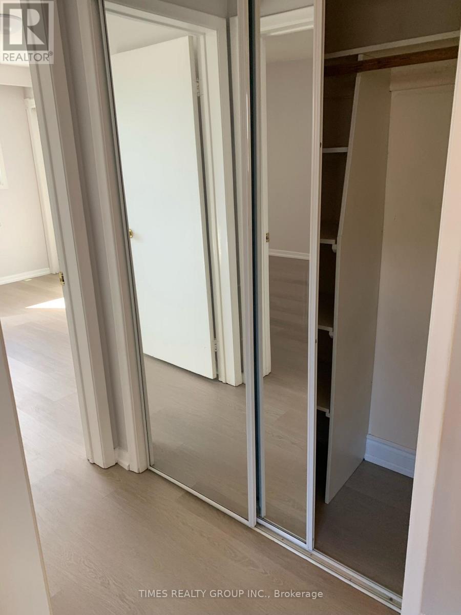 Main - 3346 Ivernia Road, Mississauga, Ontario  L4Y 3E8 - Photo 23 - W12650308