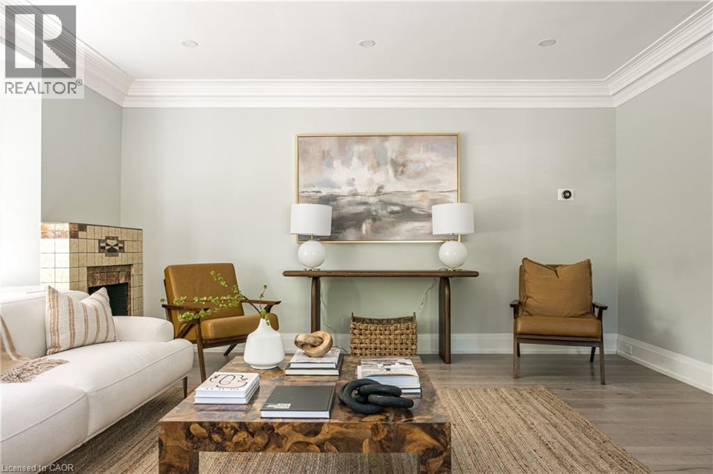 3 Oakwood Place, Hamilton, Ontario  L8S 4C9 - Photo 6 - 40763131