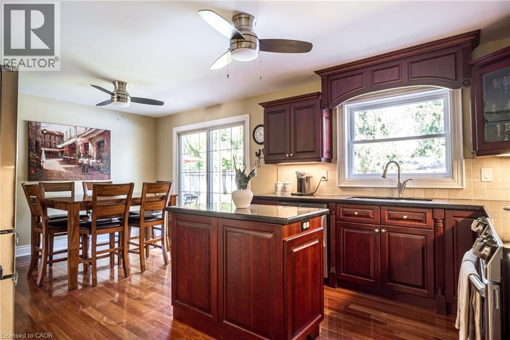 1577 Old Spar Court, Mississauga, Ontario  L5J 1B4 - Photo 14 - 40764647