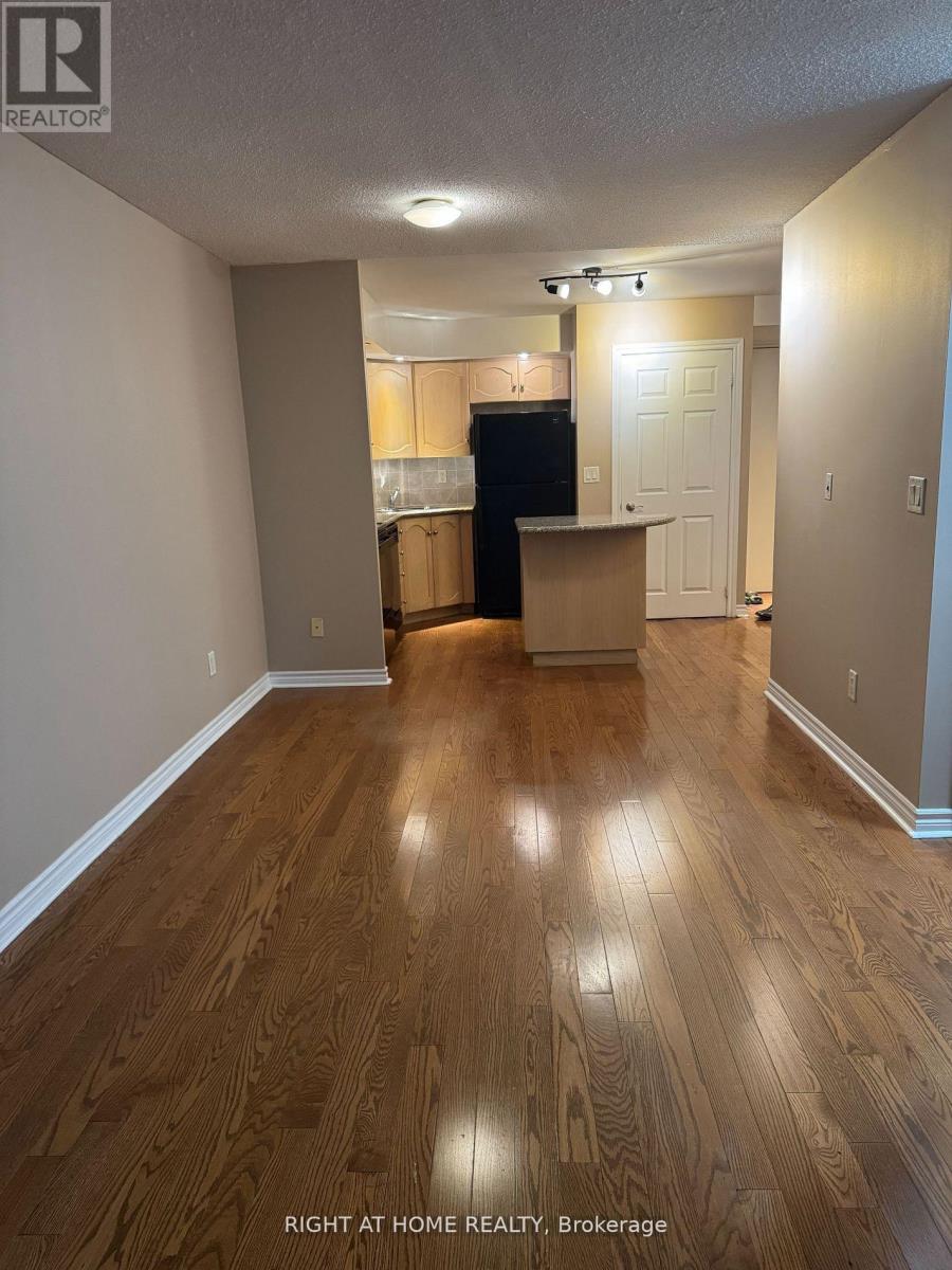 644 - 250 Wellington Street W, Toronto, Ontario  M5V 3P6 - Photo 4 - C12650320