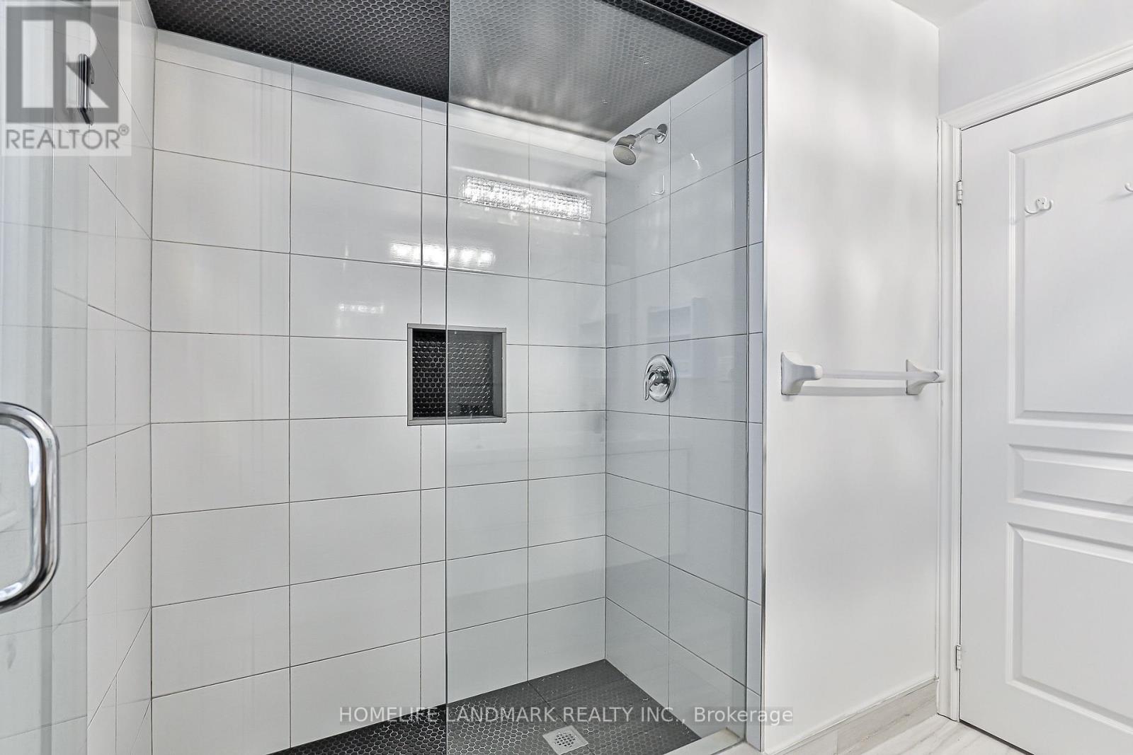 9 Longwood Avenue, Richmond Hill, Ontario  L4E 4B1 - Photo 40 - N12650314